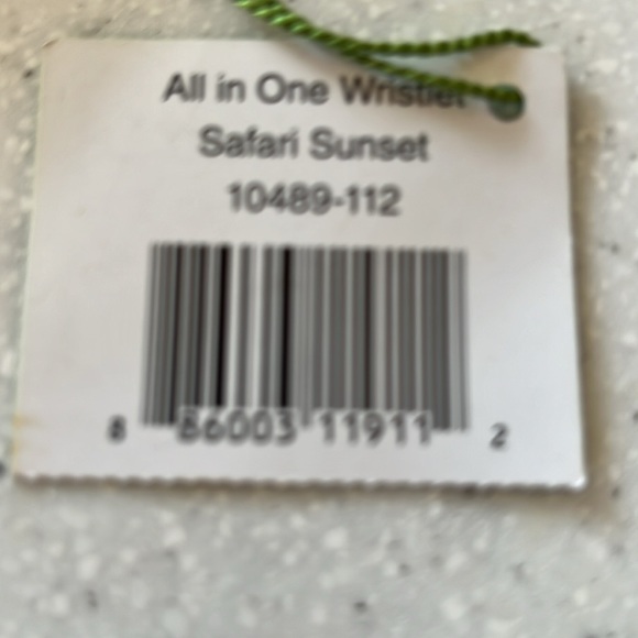 Vera Bradley wristlet - Picture 8 of 8